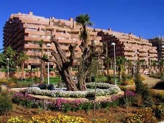 Marina Park Hotel